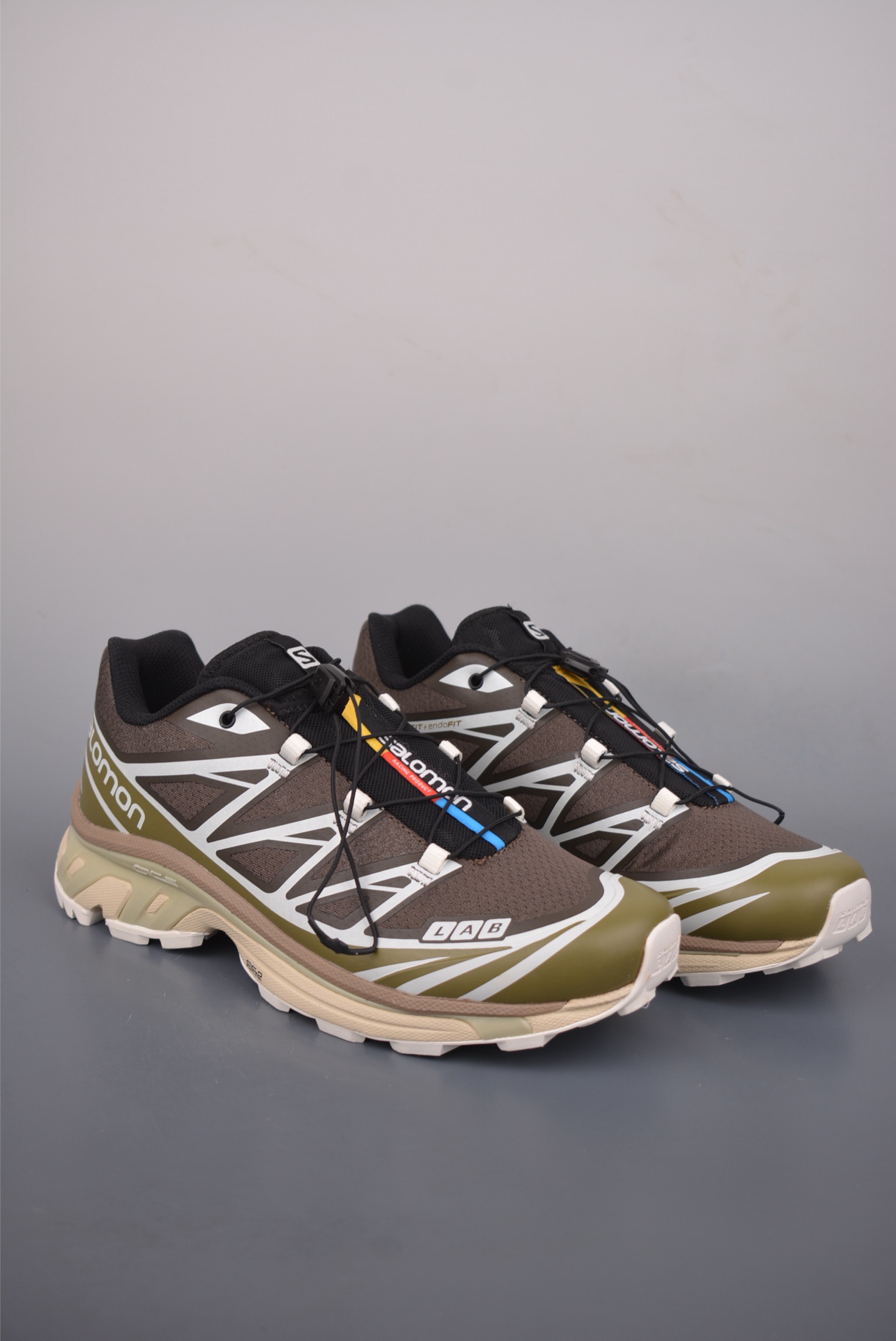 薩洛蒙 Salomon XT-6 
薩洛蒙復古潮流戶外機能登山跑鞋
官方貨號: 473058 
尺碼：37.5 38 38.5 39 40 40.5 41 42 42.5 43 44 44.5 45
