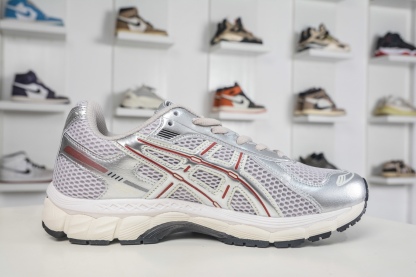 Asics Gel-Kayano 12.1 亞瑟士百搭休閒運動慢跑鞋 
貨號：1203A905 020
Size：36-47