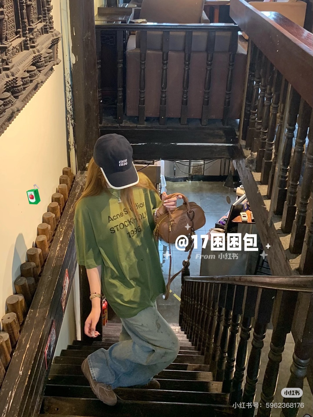 🔝Acne Studios 26SS 1996字母印花短袖T恤
面料是定制定染的32支220g原版雙紗棉，胚布經過高盂環保染色，裁大貨前還要進行高溫環縮水，降低縮水率的同時使得手感更柔軟舒適，印花方面必須五層膠漿，第一遍必須為進口打底漿，填平布料上極為細小的線洞，再由高溫床烤乾再劇頗色，採用油墨因熱平網印花，一共刷五層，每一層間隔為時間為30分鐘，才能保證出來的成品保持原版的質感，全套開發輔料
尺碼：S-XL