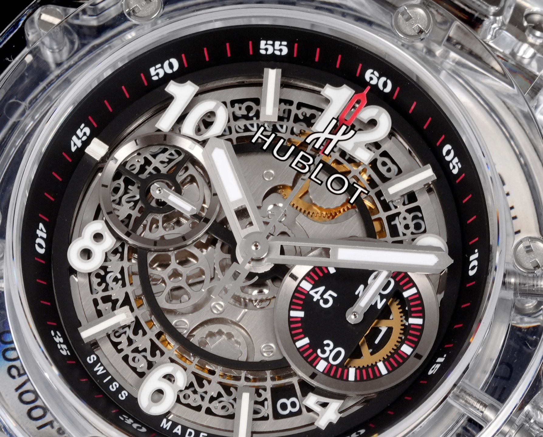 HBF  FACTORY 恆寶HUBLOT 宇舶表年度最佳復刻作品——宇舶BIG BANG系列411.JX.4802.RT“全透明腕表”
【精彩細節】1.還原正品錶盤後龍飛鳳舞的鏤空佈局，2.採用與原裝同樣的丙烯酸有機玻璃極致克隆——完成不可能完成的任務。該材質不僅硬度高，且具有抗鑫腐蝕，耐磨損等卓越物理特性。
【機芯功能】腕表直徑45mm。採用增強版計時7750機芯改原裝HUB.1242型芯，實現所有功能吻合正裝。
【精益求精】全力以赴，層層把關，在保證完美“透視感官”的同時，竭心盡力還原正品