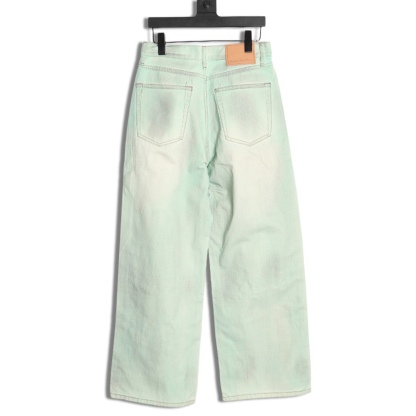 Acnestudios 1981M25ss不規則做舊手工夜光牛仔褲
重工做舊 泥染塗料廢土系列 在燈光強光照射下螢光粉塗料.男女同款
J 碼數：XS.S.M.L.