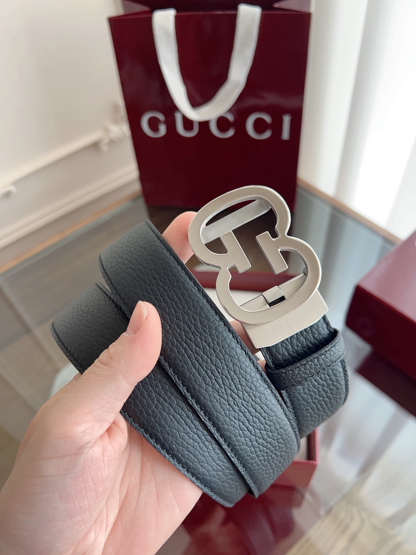 Gucci 古馳 自動平滑扣腰帶 精鋼打造五金 寬度35MM寬 雙面頭層牛皮 自由裁剪設計。