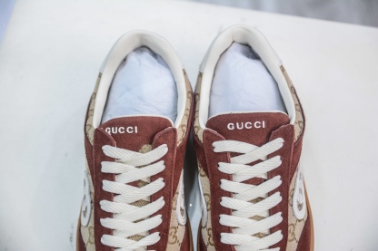 Gucci 古馳G75 圓頭系帶運動鞋
尺碼：35 36 37 38 39 40 41 42 43 44 45 46