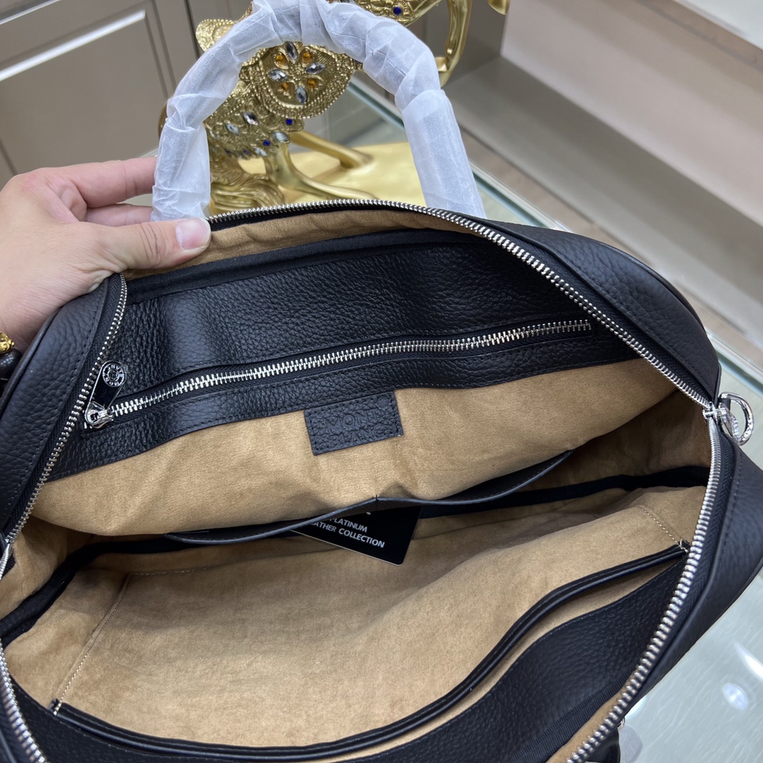 最新款來襲👏👏Montblanc International（萬寶龍）💯💯公文包，進口頂級頭層原版自然摔牛皮  手感舒適 皮質超柔 簡單大氣的logo 高端休閒版型 品質氣質同步而行✅型號：7712-1   尺寸：38-29-7