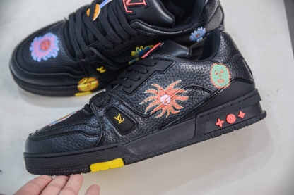 Louis Vuitton Trainer lv時裝走秀運動鞋板鞋SIZE：36 37 38 39 40 41 42 43 44 45