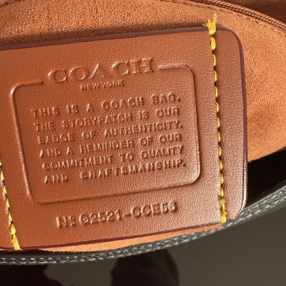 
[新品]COACH/蔻馳奧萊女士ETTA 29號翻蓋單肩包腋下包 CCE56 29*21*12