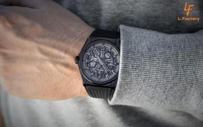 佩戴效果圖  LF真力時DEFY系列全新升級版，殼身 頭粒 機芯 表扣等均做了升級調整。一款根據路虎標誌性花輪轂設計而成的高顏值鏤空腕表。

原裝1:1開模鑄造，極致還原表殼的每一處細節打磨倒角，盡顯原裝菱角分明、堅毅果敢的陽剛氣質。完美的41mm表經，適配大眾男性手寸，正裝休閒兩不誤。根據汽車輪轂設計而成的五角星錶盤，未來概念感十足。同步官網新款1:1五角星折疊扣，搭載定製版Cal.670sk全自動機械機芯，鏤空日曆的大小與位置、機芯夾板、齒輪、五角星陀皆按原版機芯數據1:1拆解鍛造而成。

LF臻品