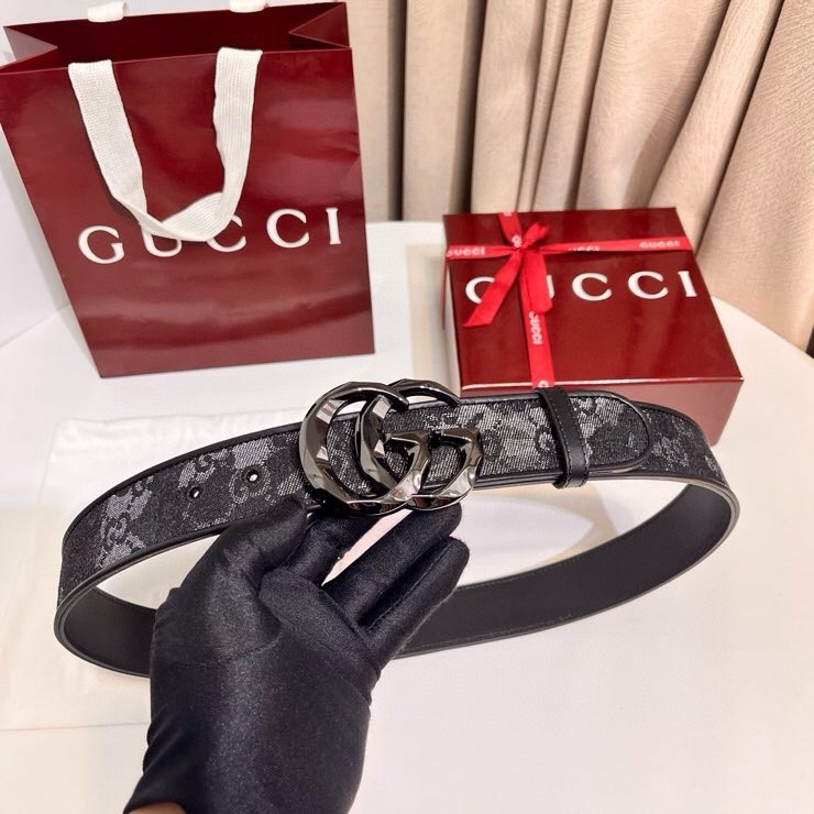 
古奇 新款 GG Marmont系列心選迷彩大理石紋GG帆布，為2026早春系列隨處可見的主要圖案之一增色添彩，40mm