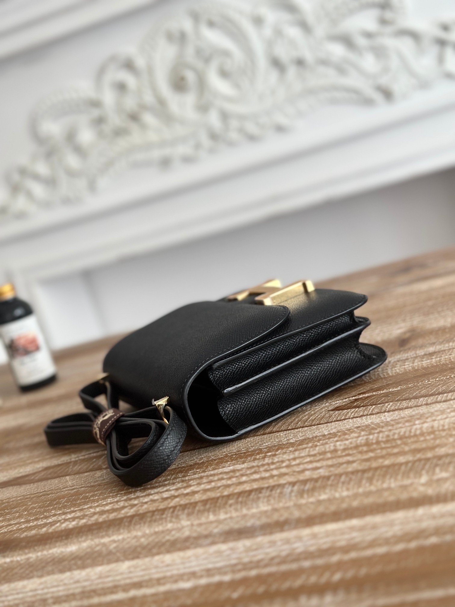 康康  空姐包  
constance  19cm  
epsom掌紋小牛皮  半收工  蠟線縫製