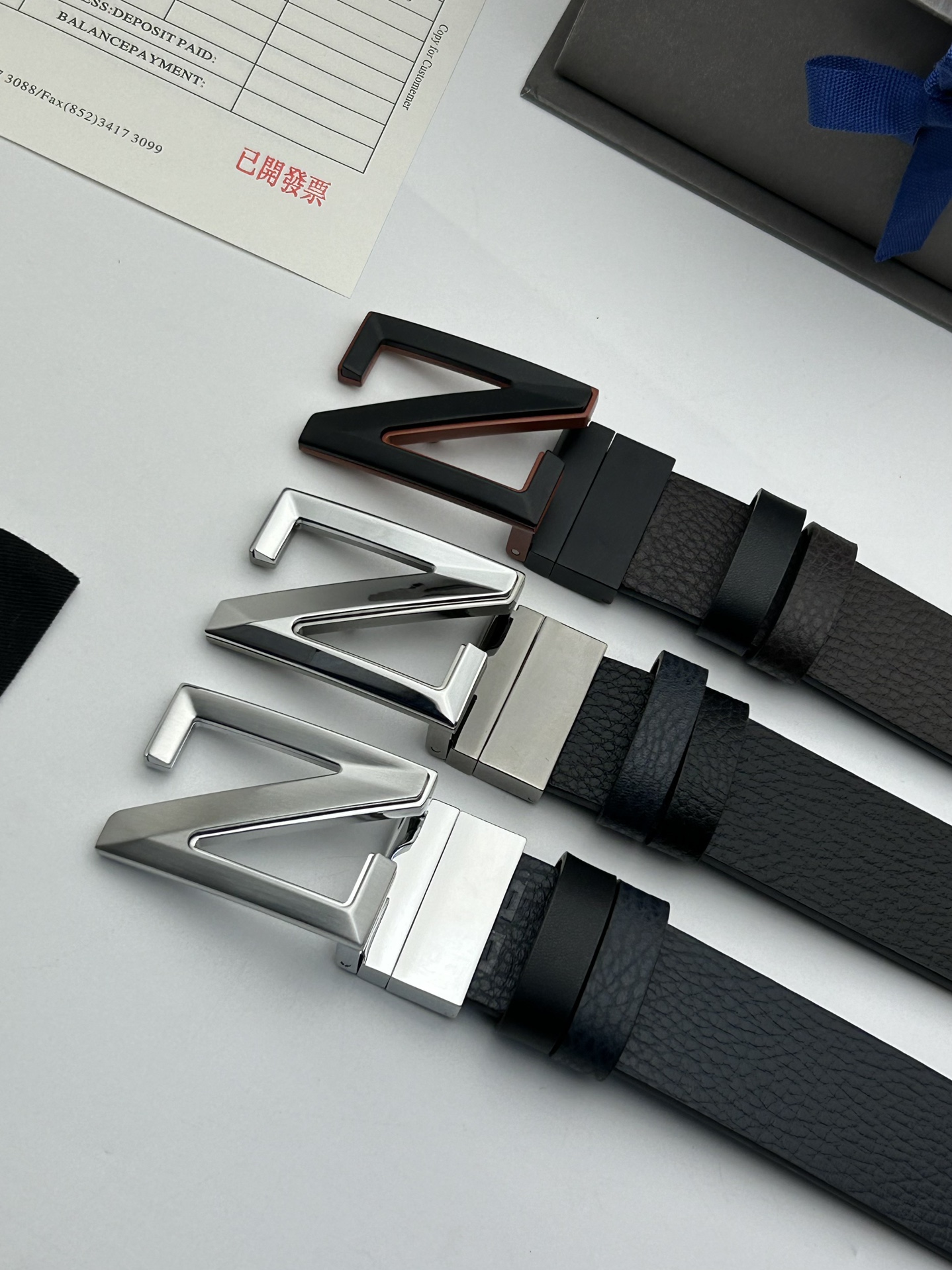 傑尼亞【Zegna】何謂當代男士 活動造型 系列，新款純銅旋轉Z字扣，雙面可用 隨心搭配，寬3.5cm，男士風尚的全新概念.