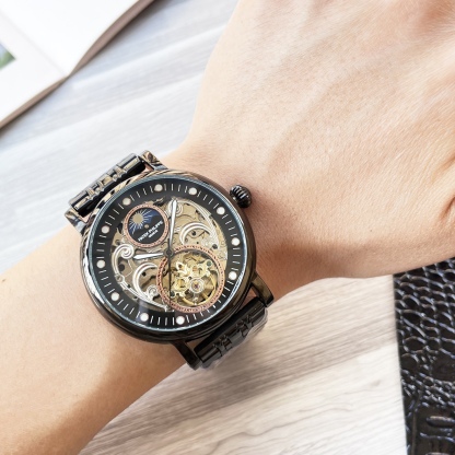 
複雜時計 奢華大氣🔥
經典新品 震撼上市🎈
【最新】：百達翡麗 大飛輪設計
【類型】：精品男士腕表
【錶帶】：真牛皮錶帶
【機芯】：高端全自動機械機芯
【鏡面】：礦物質強化玻璃（更高清）
品味高雅 浩瀚大氣 匠心獨運 腕間瑰寶
尺寸：直徑42mm厚12.5mm熱賣上市！歡迎轉載！