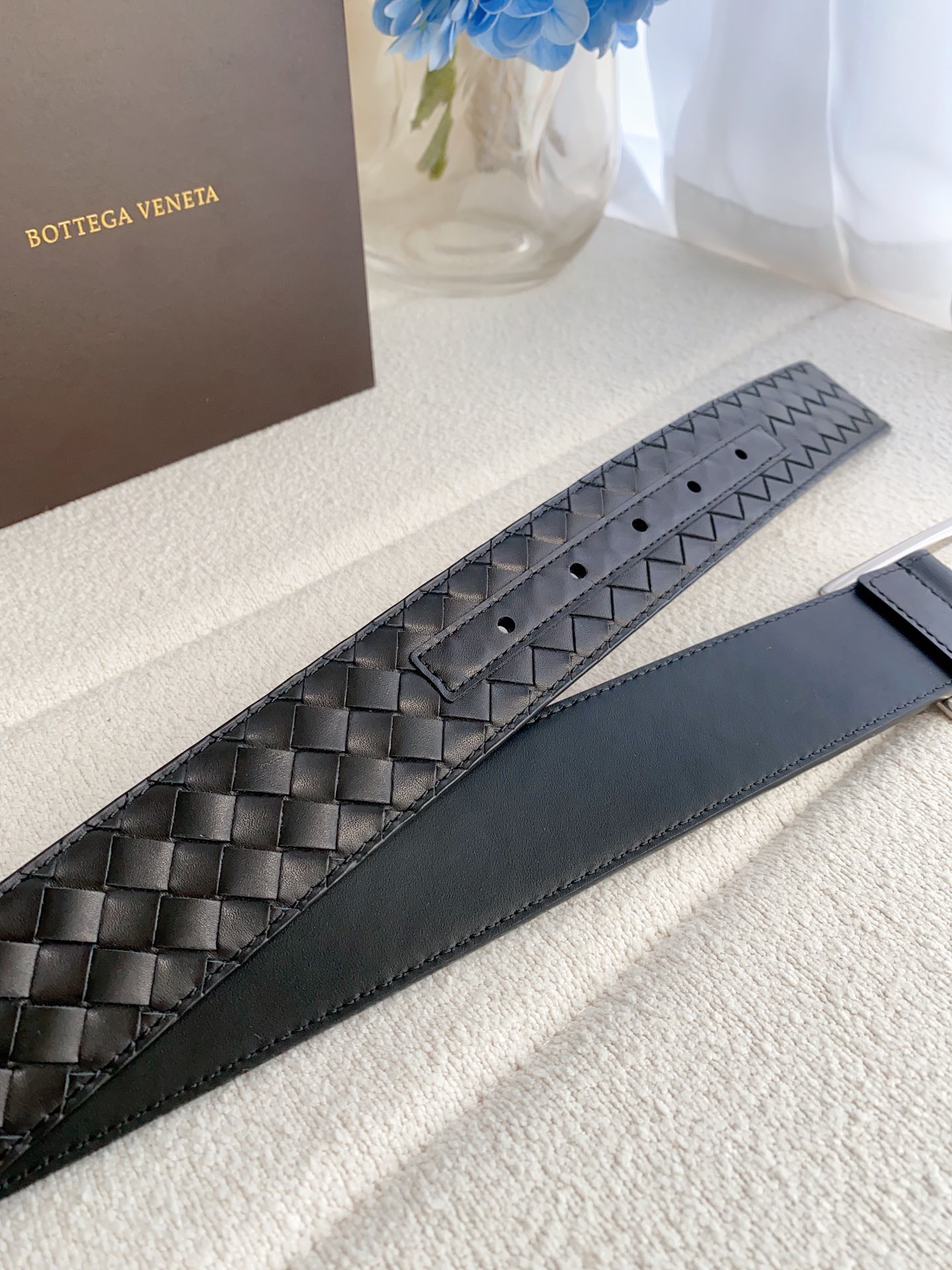 BV寶碟家，原單正品級 獨家進口小牛🐂皮， 工藝定制 ，手感極佳，完美極致。4.0cm