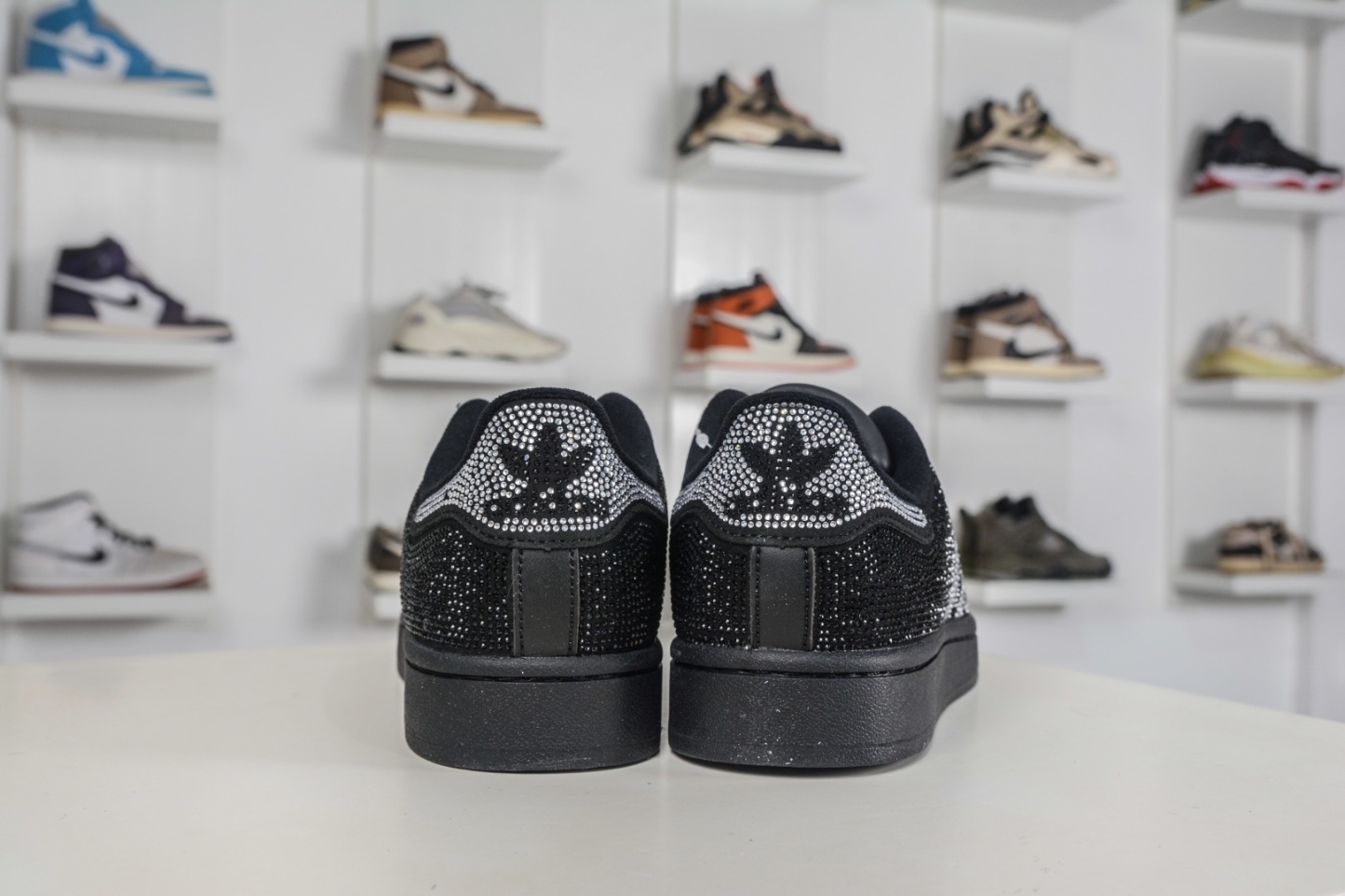 AD Originals Superstar 2 貝殼頭板鞋 
貨號：IH4200
尺碼：35⅓ 36 36⅔ 37⅓ 38 38⅔ 39⅓ 40