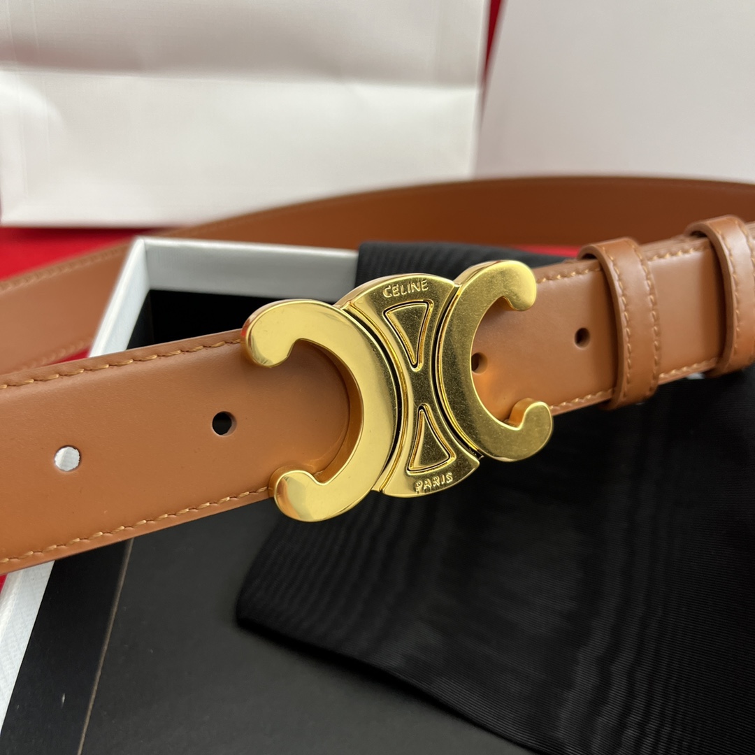 Celine/賽琳 款凱旋門腰帶 寬度3.0cm 男女通用款 💯採用數量稀少的原廠專用小牛皮 搭配精緻凱旋門搭扣 獨家頂級手工 進口邊油