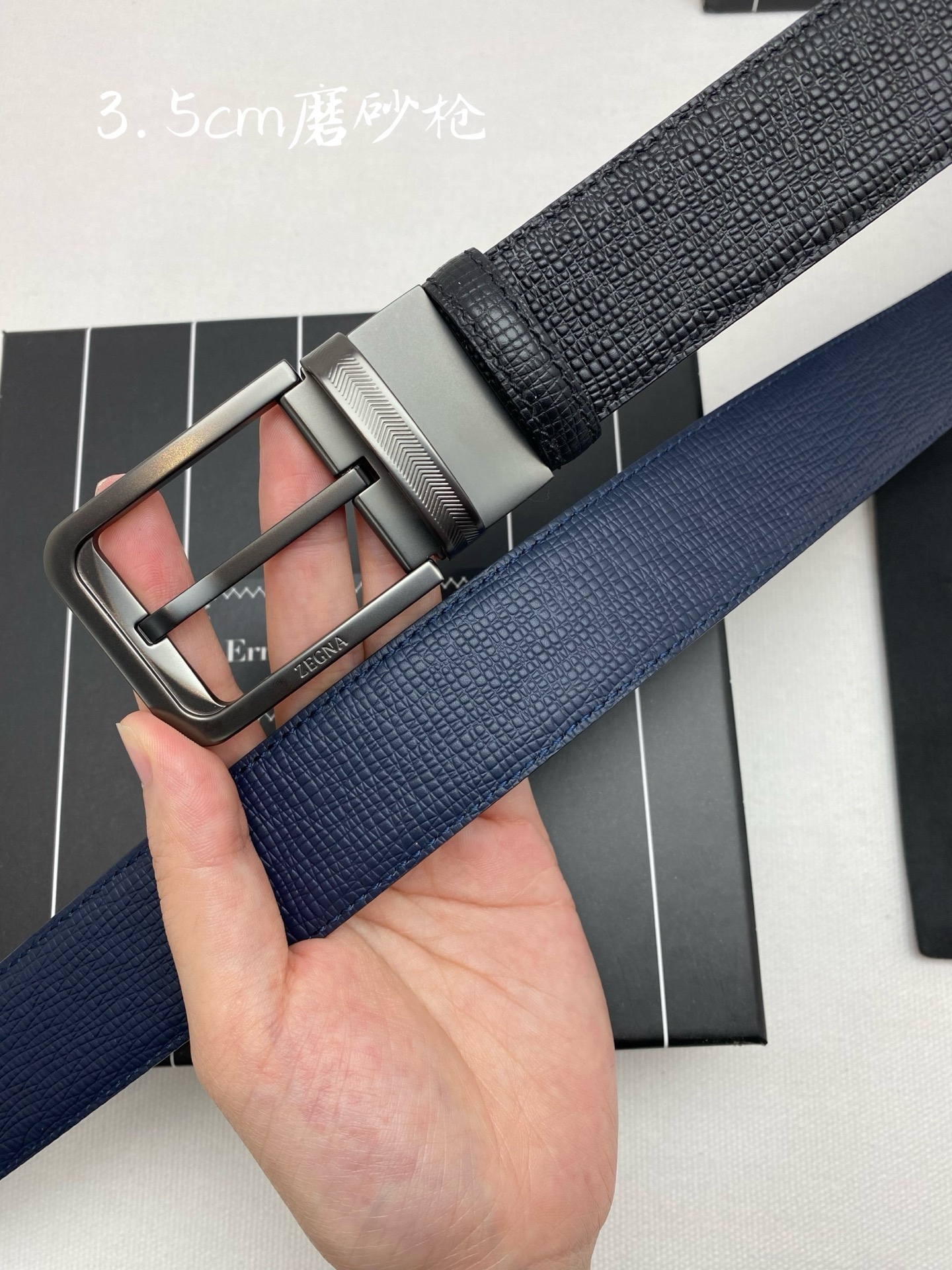 傑尼亞男士腰帶- 寬度35MM 精品扣精工打造  進口小牛皮 獨特設計工藝 手感柔軟 可以裁剪