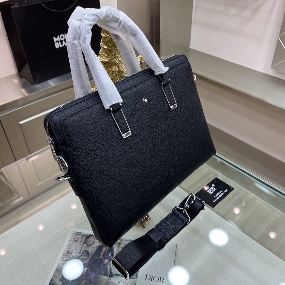 新品 ：Montblanc lnternational（萬寶龍）🔥最新款公文包，不但包型做得好，而且品質也非常精細，採用進口牛皮，半定型設計，帶密碼鎖，款式簡單大方[色][勾引][勾引]
型號 : 212-1
尺寸 : 38-28-6