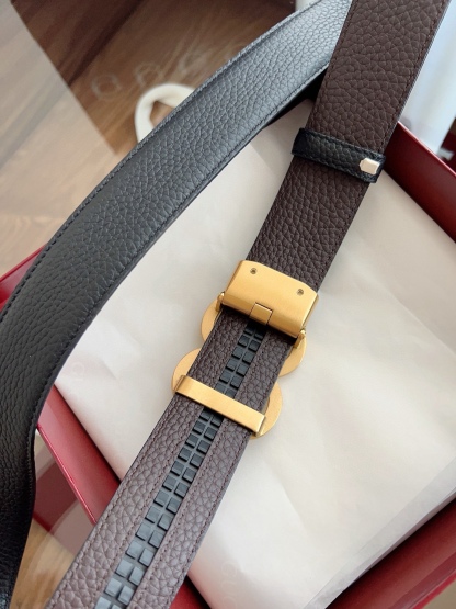 Gucci 古馳 自動平滑扣腰帶 精鋼打造五金 寬度35MM寬 雙面頭層牛皮 自由裁剪設計。
