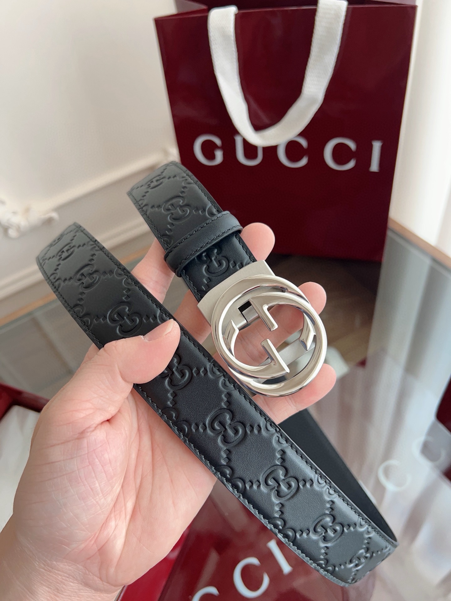 Gucci 古馳 自動平滑扣腰帶 精鋼打造五金 寬度35MM寬 雙面頭層牛皮 自由裁剪設計。