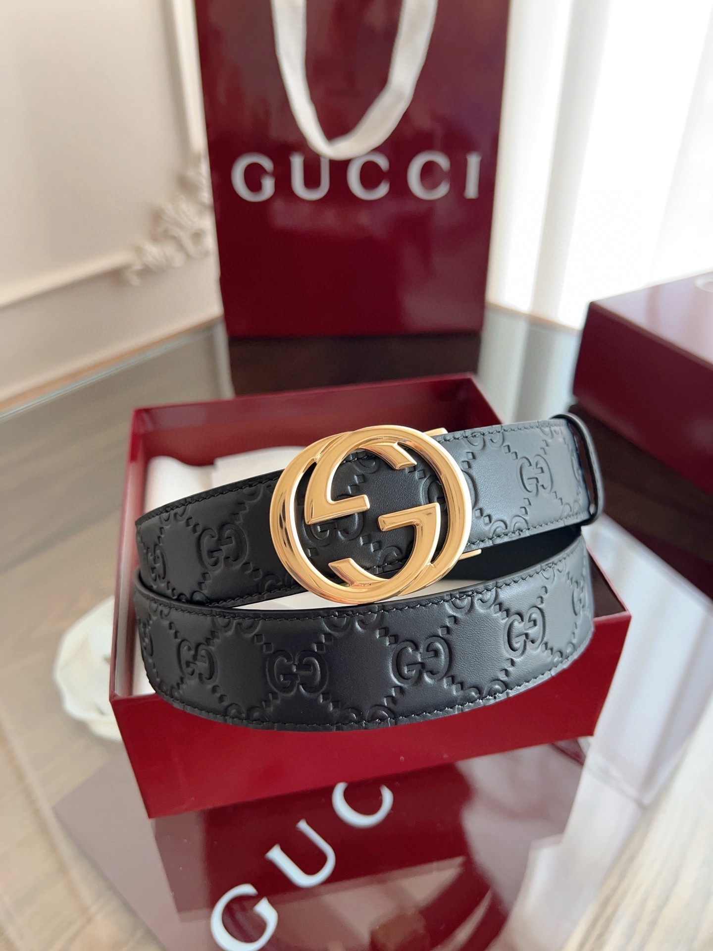 Gucci 古馳 自動平滑扣腰帶 精鋼打造五金 寬度35MM寬 雙面頭層牛皮 自由裁剪設計。