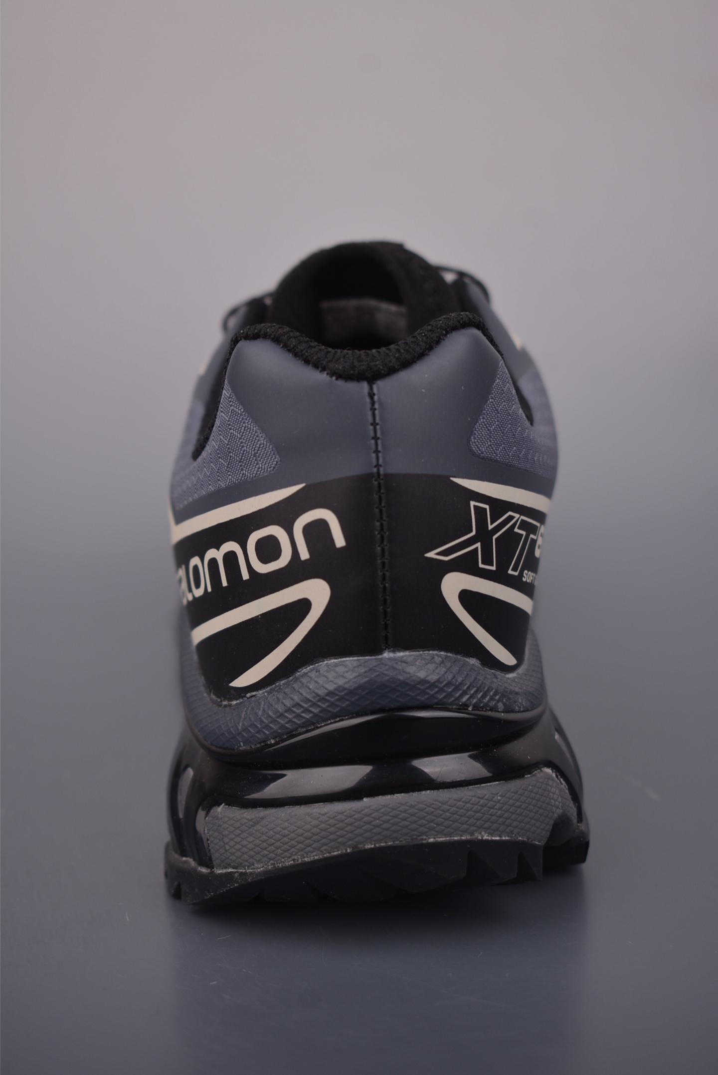 薩洛蒙 XT-6 GTX
探索者系列 
潮流越野機能戶外休閒運動跑步鞋
官方貨號: 4745063422
尺碼：36 36.5 37 38 38.5 39 40 40.5 41.5 42 42.5 43 44 45 
