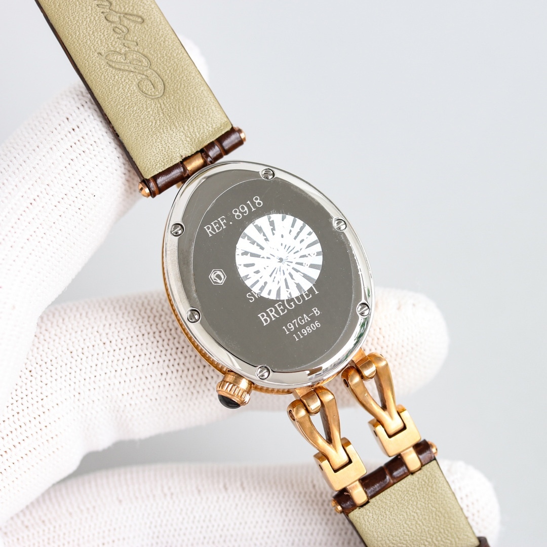 升级版[色]那不勒斯王后系列REINE DE NAPLES[色]高品質女士瑞士石英機芯女表、和機械腕表[色]設計靈感正是來自寶璣大師為那不勒斯王后卡洛琳·繆拉所創制的世界首枚腕表。該系列腕表採用鵝卵形的表殼和機芯，設計獨特，曲線優美，以時尚.優雅的形式表達現代女性的柔美與嫵媚，散髮著濃濃詩意。