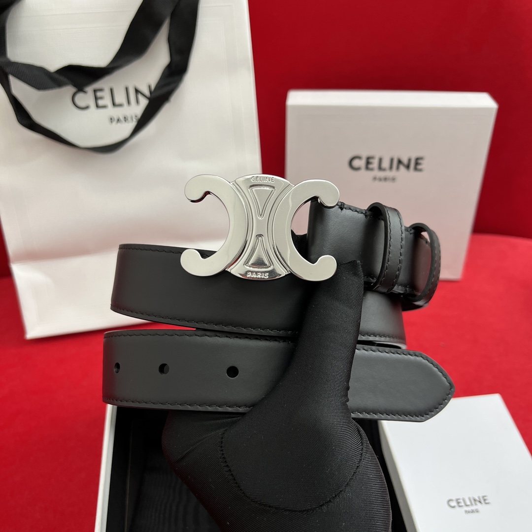 Celine/賽琳 款凱旋門腰帶 寬度3.0cm 男女通用款 💯採用數量稀少的原廠專用小牛皮 搭配精緻凱旋門搭扣 獨家頂級手工 進口邊油