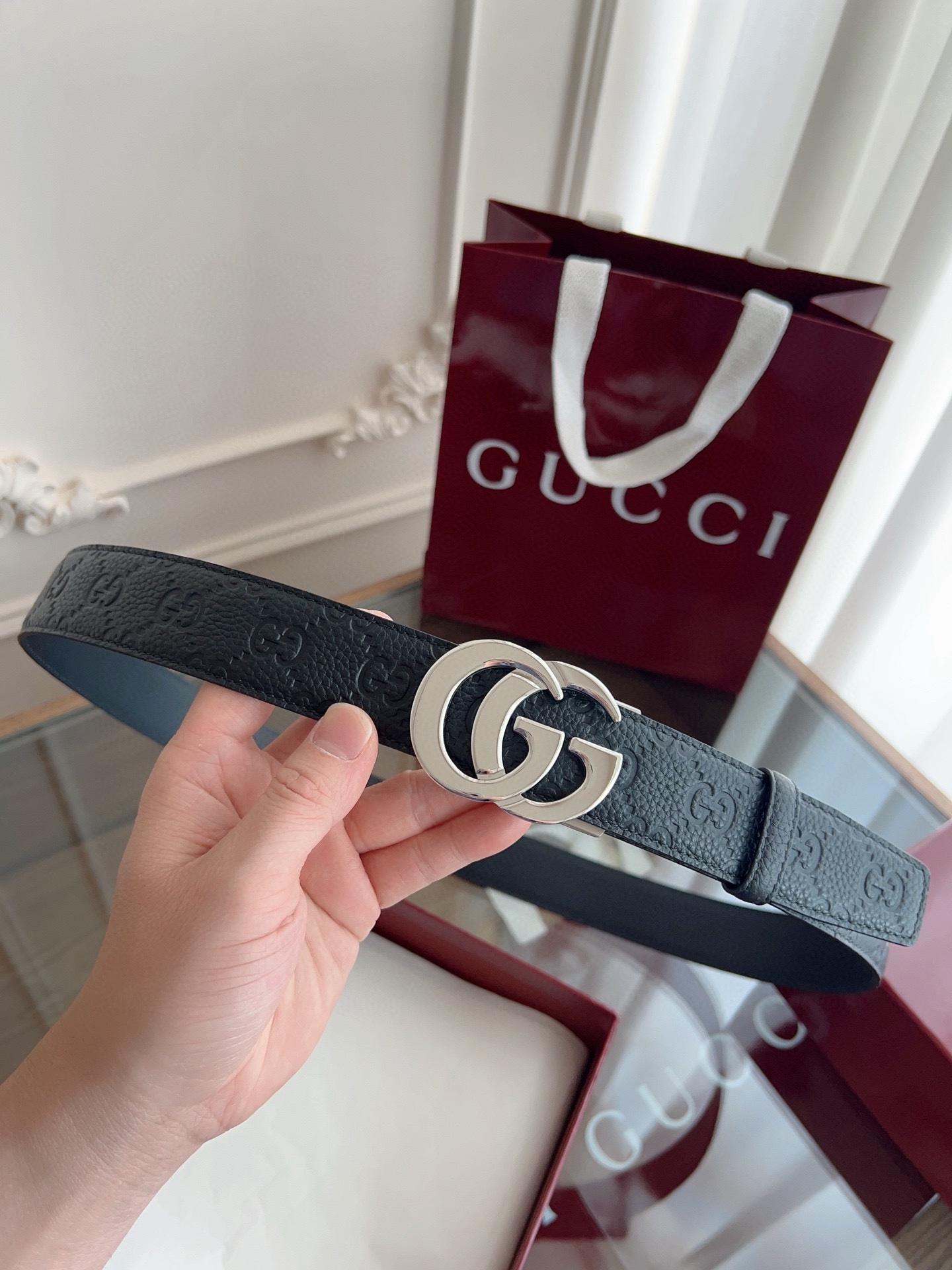 Gucci 古馳 自動平滑扣腰帶 精鋼打造五金 寬度35MM寬 雙面頭層牛皮 自由裁剪設計。