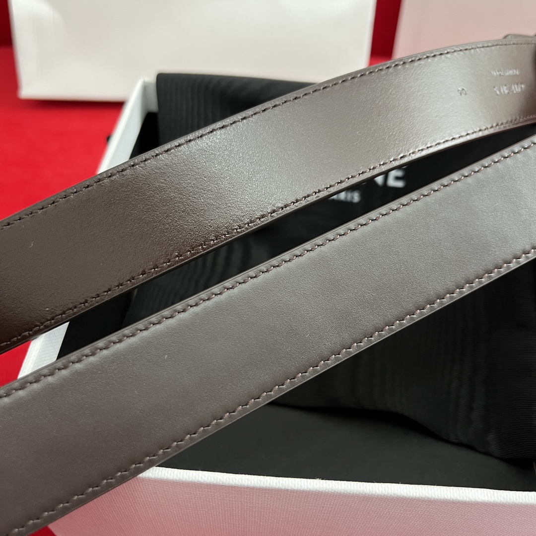 Celine/賽琳 款凱旋門腰帶 寬度3.0cm 男女通用款 💯採用數量稀少的原廠專用小牛皮 搭配精緻凱旋門搭扣 獨家頂級手工 進口邊油