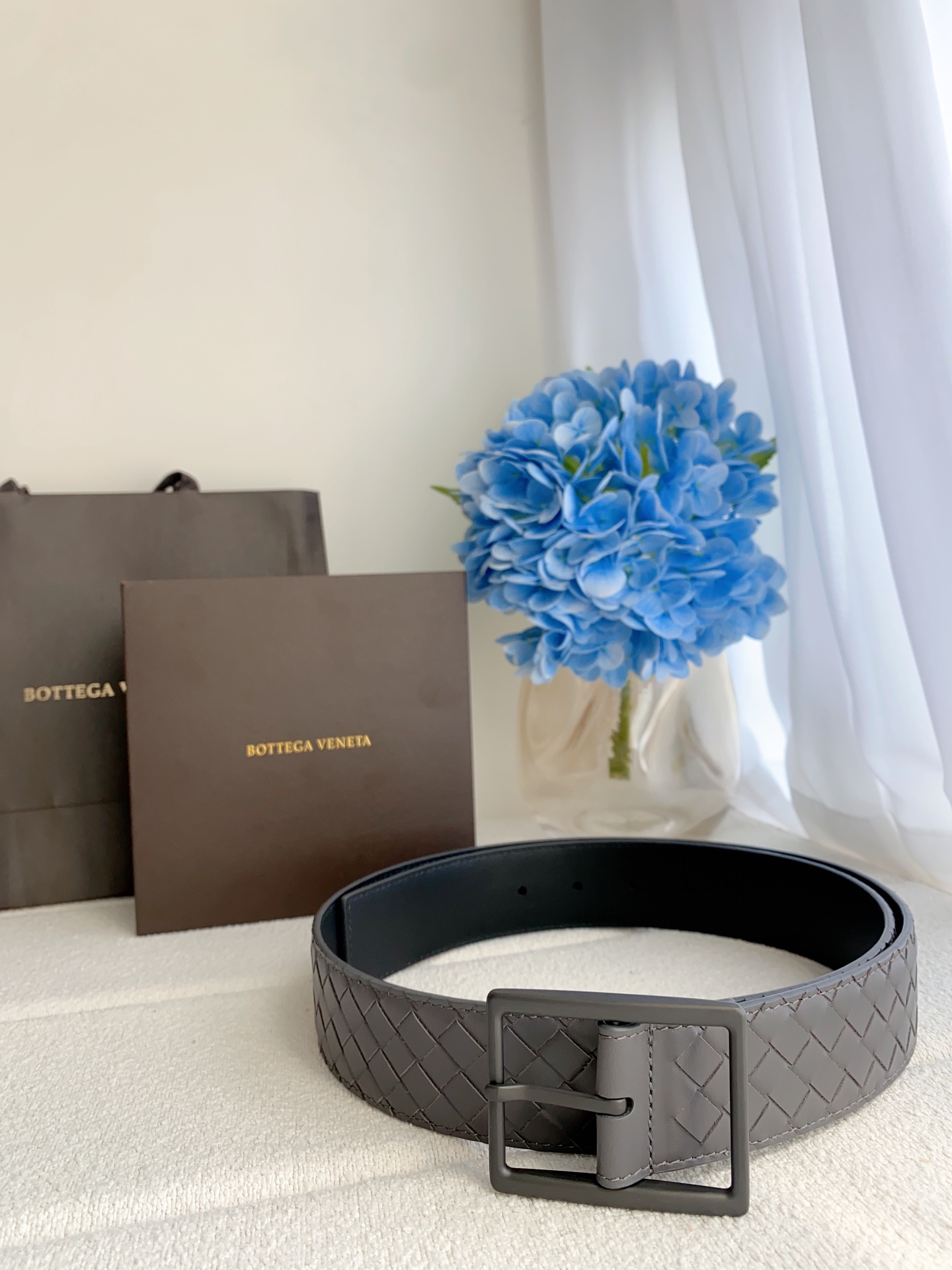 BV寶碟家，原單正品級 獨家進口小牛🐂皮， 工藝定制 ，手感極佳，完美極致。4.0cm