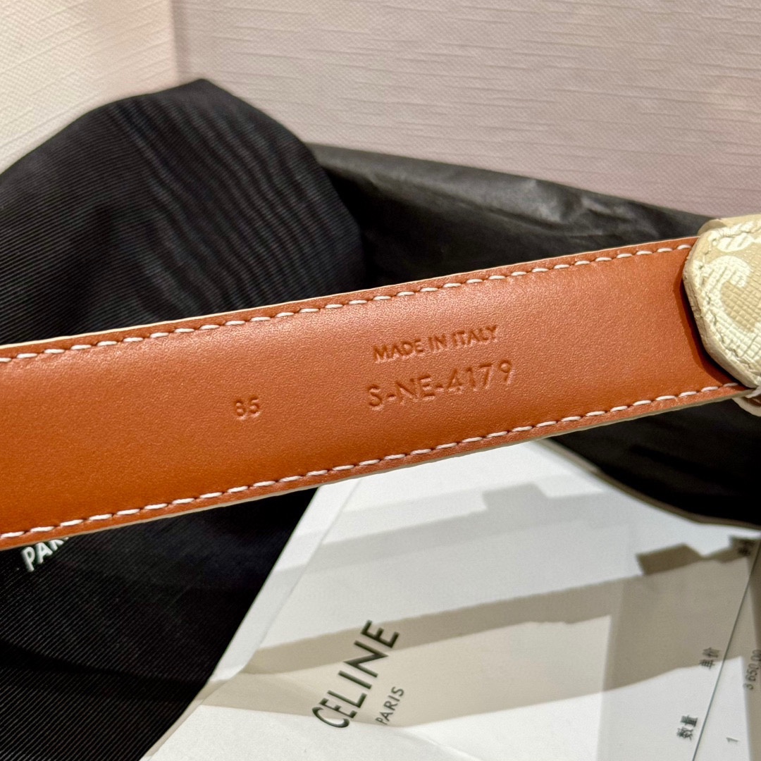 賽琳新款女士凱旋門腰帶
TRIOMPHE 雙面頂級小牛皮腰帶
百搭時尚潮流，寬度2.5cm