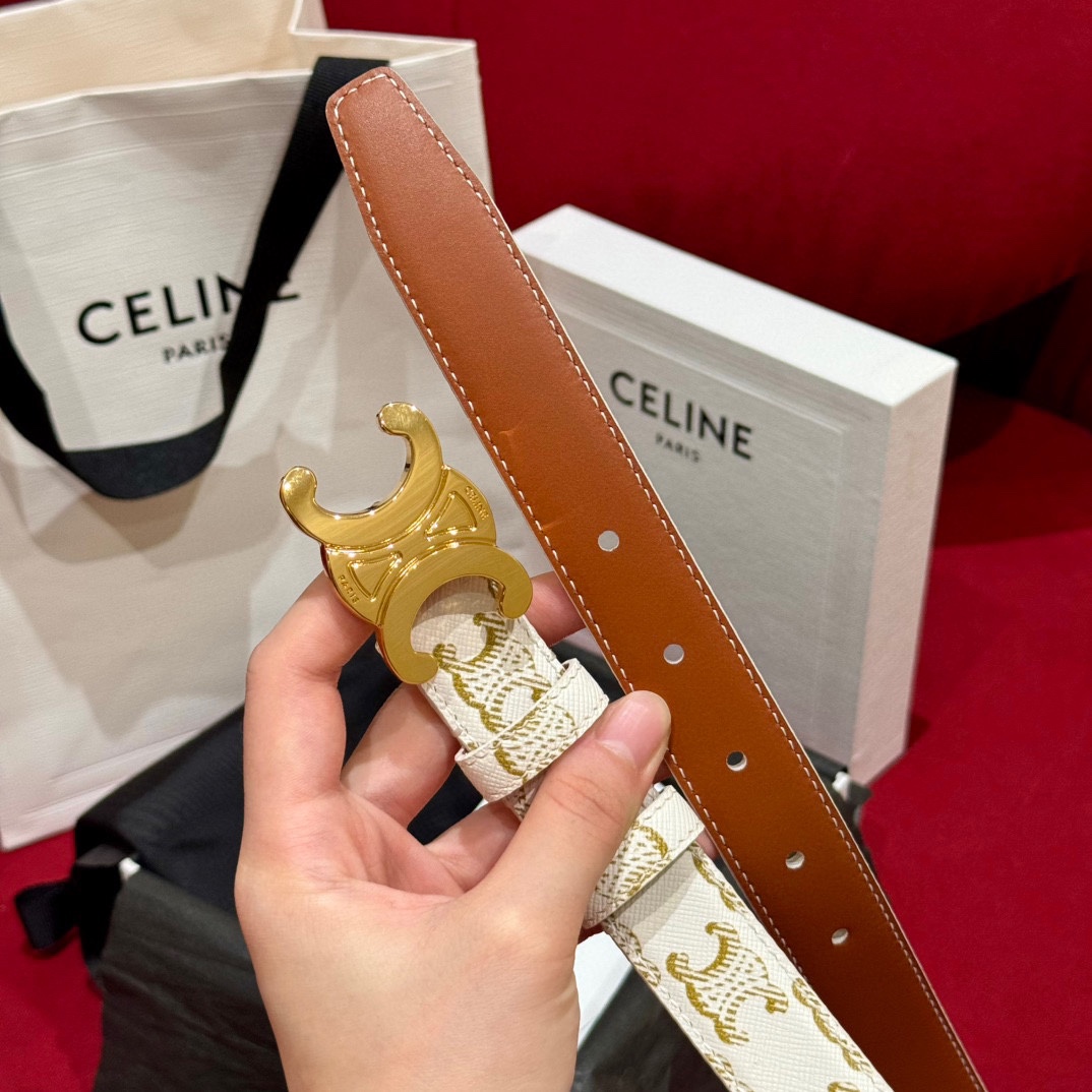 賽琳新款女士凱旋門腰帶
TRIOMPHE 雙面頂級小牛皮腰帶
百搭時尚潮流，寬度2.5cm