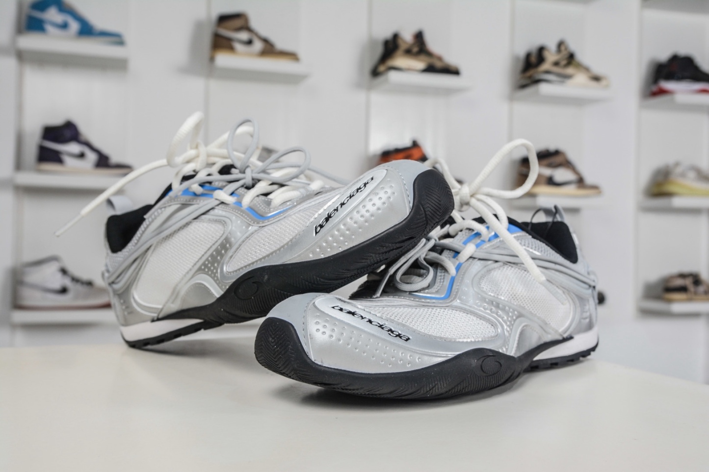 Balenciaga巴黎世家 25代 Radar 圓頭系帶 做舊效果 巴黎新款 
貨號：865703 WSTGL 9114
尺碼：35 36 37 38 39 40 41 42 43 44 45