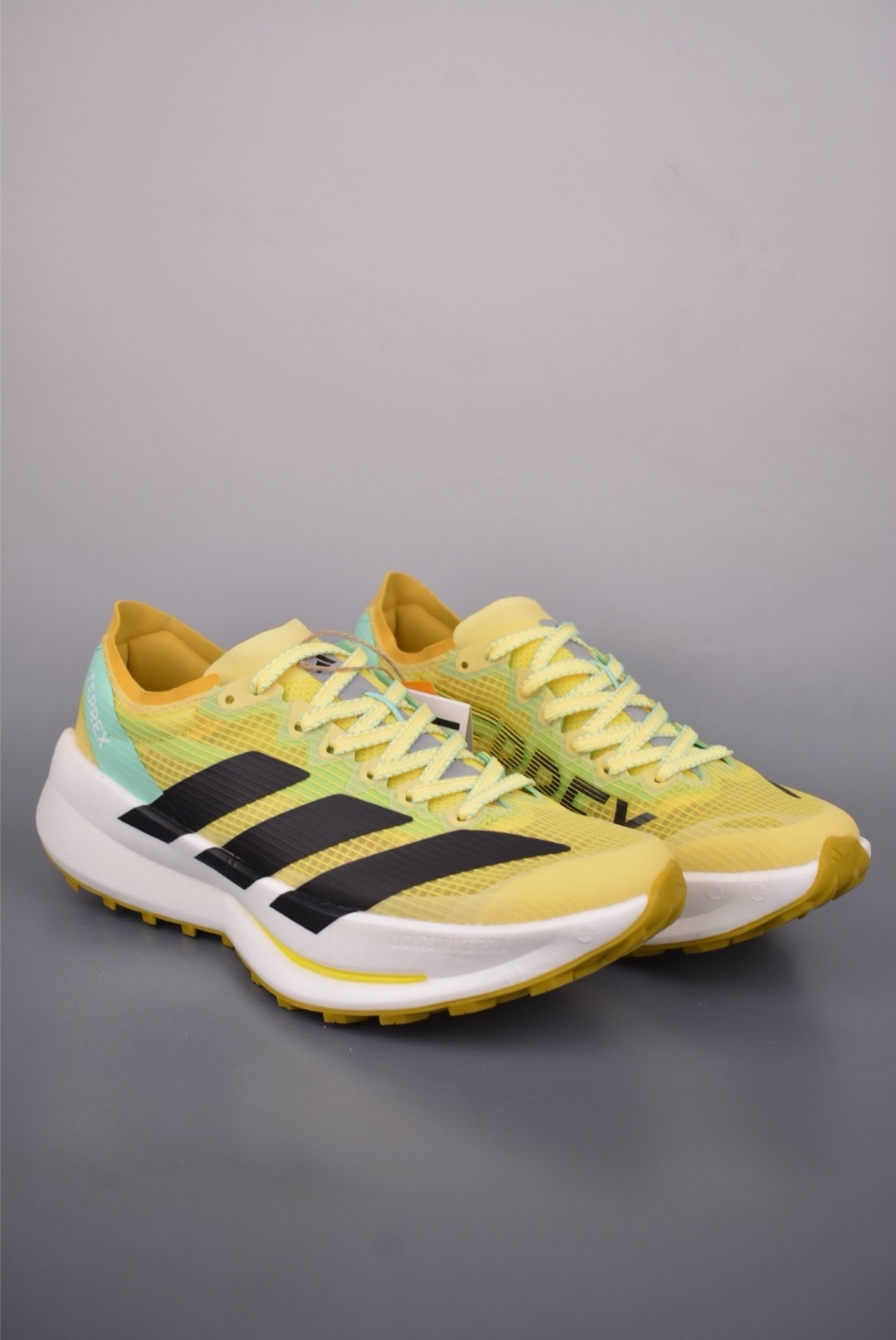 Adidas Terrex Agravic Speedult 2
阿迪超輕透氣緩震跑鞋
官方貨號: JS35212332
尺碼：40 40.5 41 42 42.5 43 44 44.5 45