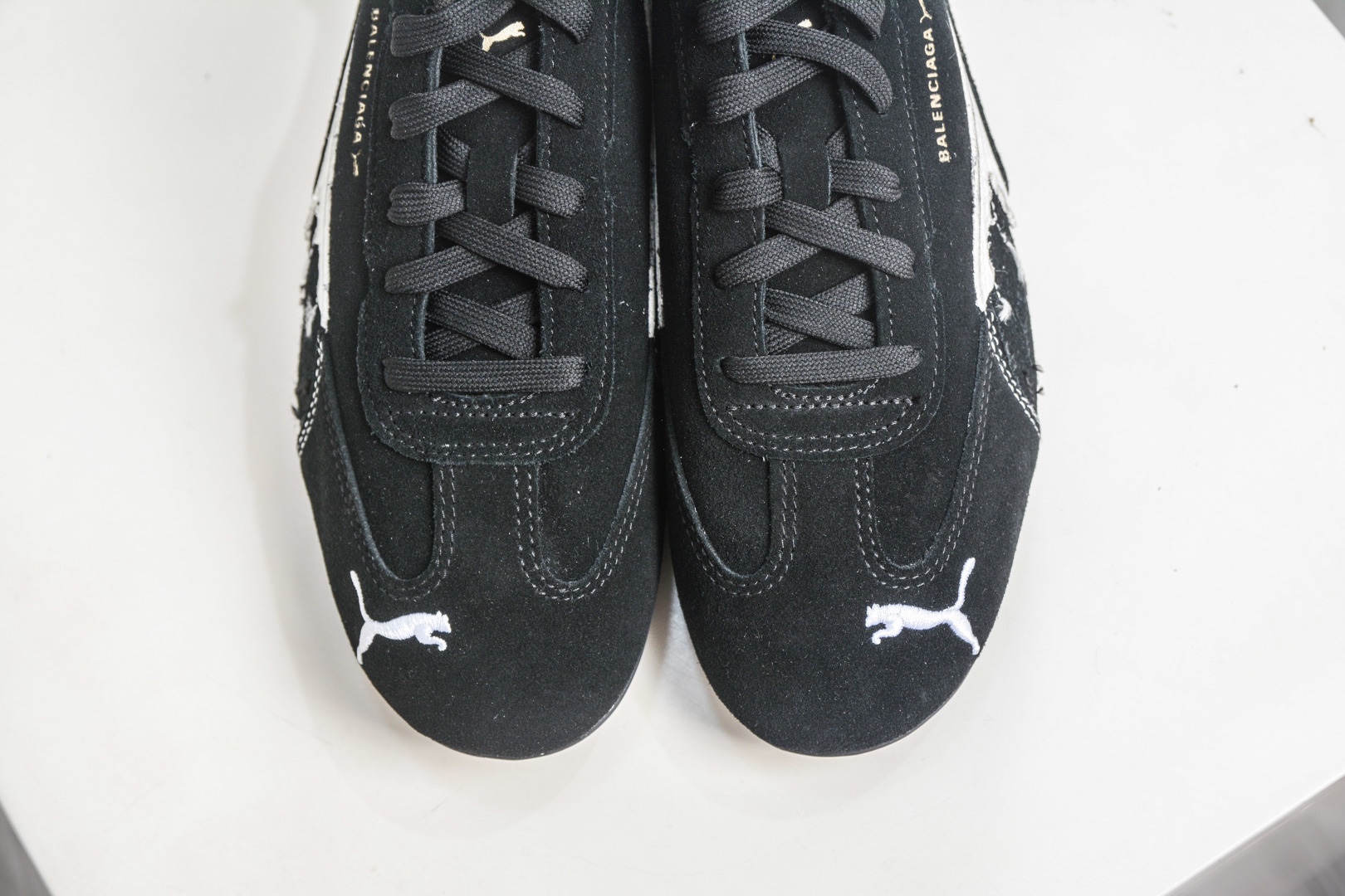 Balenciaga x Puma 彪馬 Speedcat 巴黎世家聯名款低幫休閒鞋 
貨號：847146 WSDSD 1090
尺碼：36 37 37.5 38 38.5 39 40 40.5 41 42 42.5 43 44 45 46