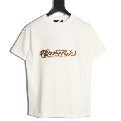 🔝LOUIS VUITTON LV 亮片字母特種刺繡短袖T恤
正品購入，26支雙紗全棉精梳棉220克，1*1索羅娜羅紋280克，特種刺繡，面料酵洗，定制亮片、章仔、商標，合身版型
B Size：S-XL