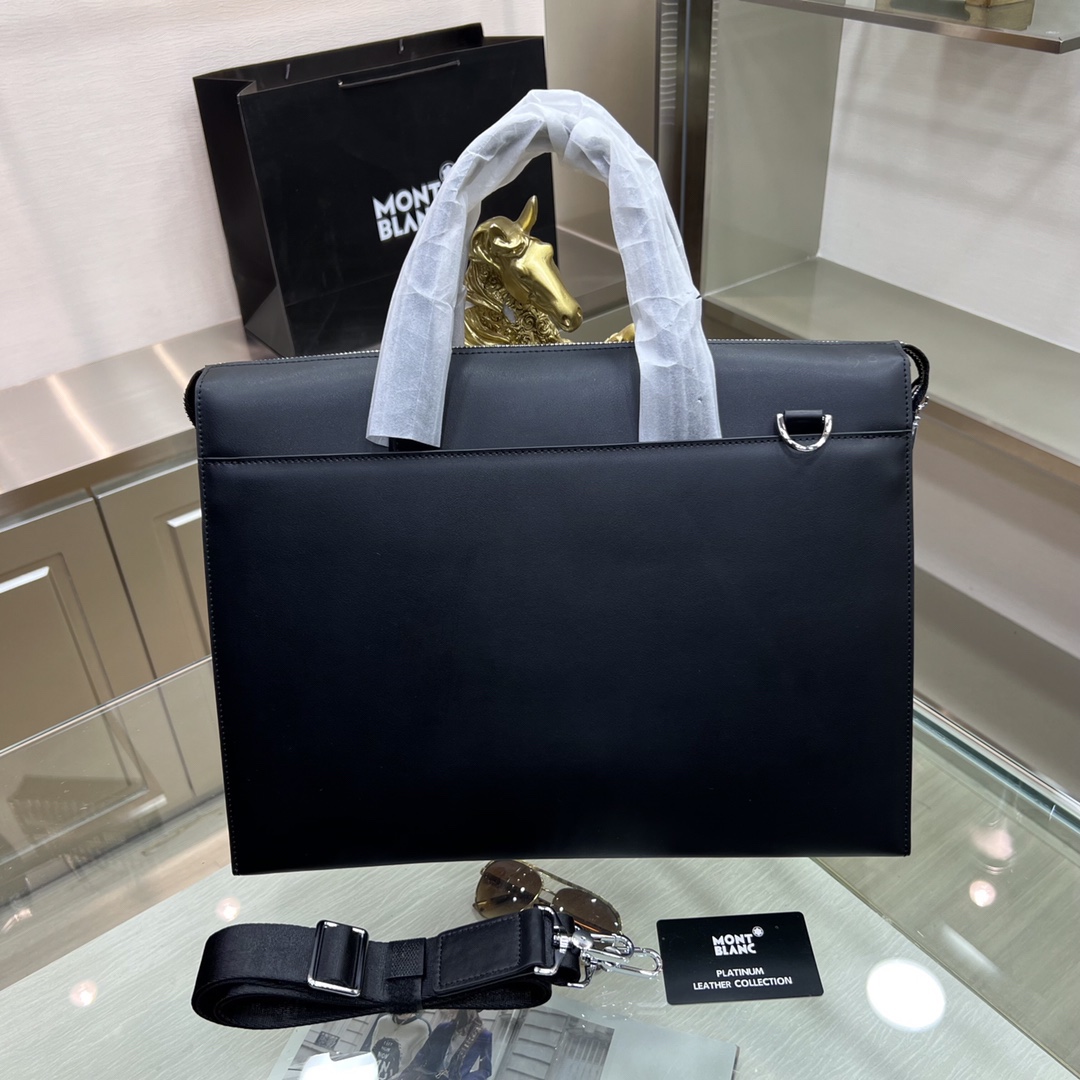 Montblanc International（萬寶龍）🔥萬寶龍新款男士定型公文包，採用進口頭層定型牛皮製作，搭配頂級五金配件，帶密碼鎖，在公文包系列中實屬佼佼者。商務人士與潮流達人皆適用的款式。[色]喜歡的速度下單✅
型號：1161-1
尺寸：39-29-10
顏色：黑色、啡色