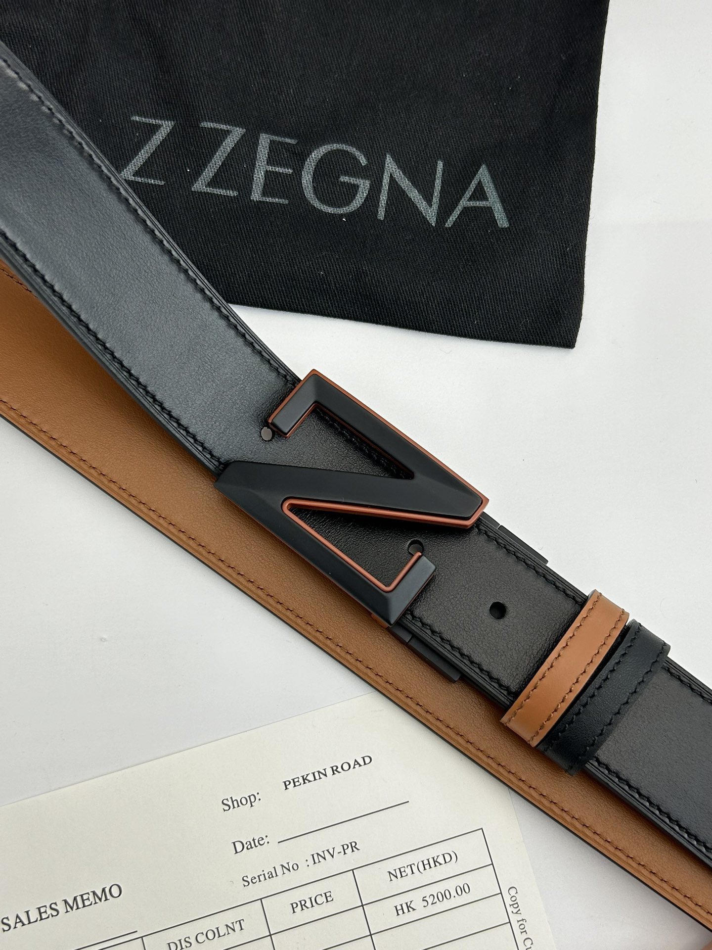 傑尼亞【Zegna】何謂當代男士 活動造型 系列，新款純銅旋轉Z字扣，雙面可用 隨心搭配，寬3.5cm，男士風尚的全新概念.