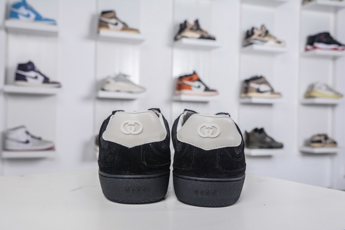 Gucci 古馳G75 圓頭系帶運動鞋 
尺碼：35 36 37 38 39 40 41 42 43 44 45 46