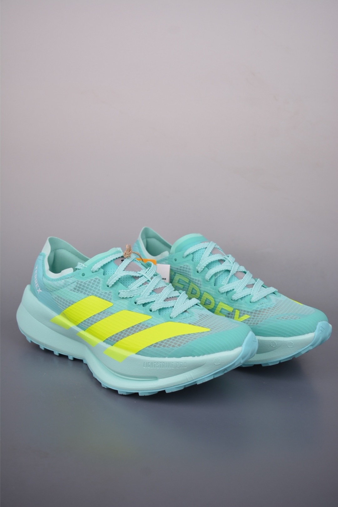Adidas Terrex Agravic Speedult 2
阿迪超輕透氣緩震跑鞋
官方貨號: JS35262332
尺碼：40 40.5 41 42 42.5 43 44 44.5 45