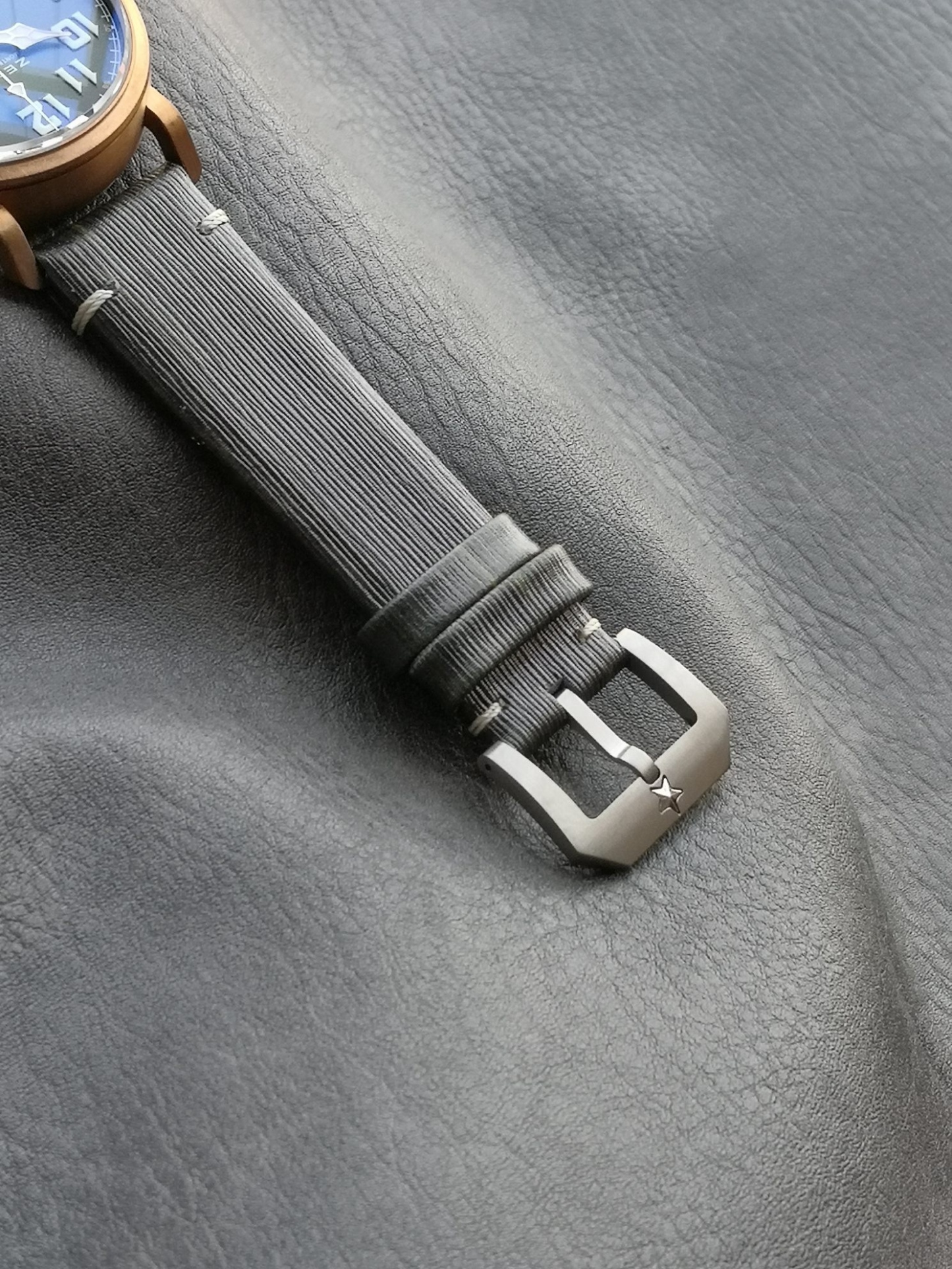 XF限量推薦：真力時飛行員系列29.2430.679/63.1001腕表，青銅表殼，卡其綠色錶盤，9015型自動機械，45毫米。