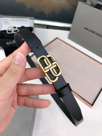 巴黎💋意大利🇮🇹正版購入原廠皮料 2.0cm五金進口爐內五金並非市場iT水調五金所見所得