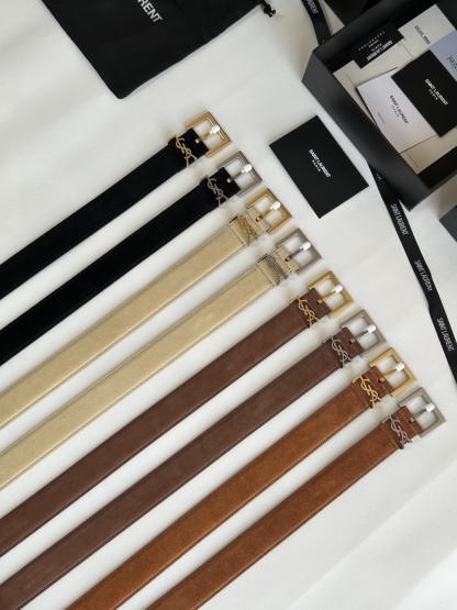 聖羅蘭 女士腰帶，進口小牛皮 配以CASSANDRE 標識腰帶環。古銅色金銀五金可選。精緻優雅的設計，寬度3.0cm
