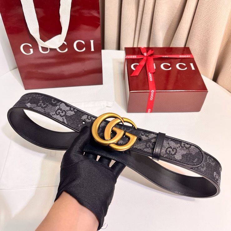 
古奇 新款 GG Marmont系列心選迷彩大理石紋GG帆布，為2026早春系列隨處可見的主要圖案之一增色添彩，40mm