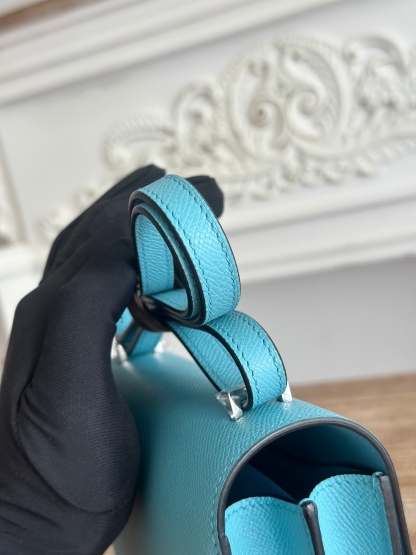 康康  空姐包  
constance  19cm  
epsom掌紋小牛皮  半收工  蠟線縫製