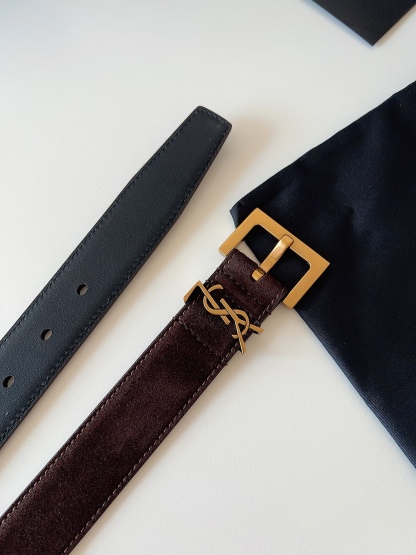 
ysl聖羅蘭2026女士新款腰帶，冬季爆款絨面原版皮，方形搭扣配以ysl標識腰帶環，女士冬季必備款，寬度3.0cm