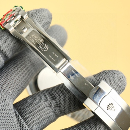 爆款再次研究升級最新款上市👍，勞力士日誌系列！賀歲珍藏版採用獨特的設計風格 ，字面設計招財麒麟貔貅🔥高檔奢侈， 男士腕表新品推薦🔥歡迎品鑒 
機芯：搭配全新進口8215（零返修）
尺寸：41mm
鏡面：藍寶石玻璃永不刮花
材質：316L精鋼表殼
動力：儲存48小時
防水深度：100米