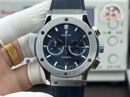 （实拍圖）升級版宇舶hublot恆寶表經典融合CLASSIC FUSION系列，直徑45mm，表殼316L精鋼，耐磨藍寶石玻璃，施華洛世奇鑽石鑲嵌，進口搭載進口7750多巧能計時機芯，還原原裝所有功能，在不同的時空共鳴，如繪畫，如音樂，如時計，獨一無二的HUBLOT最配獨一無二的他，經典融合計時腕表。