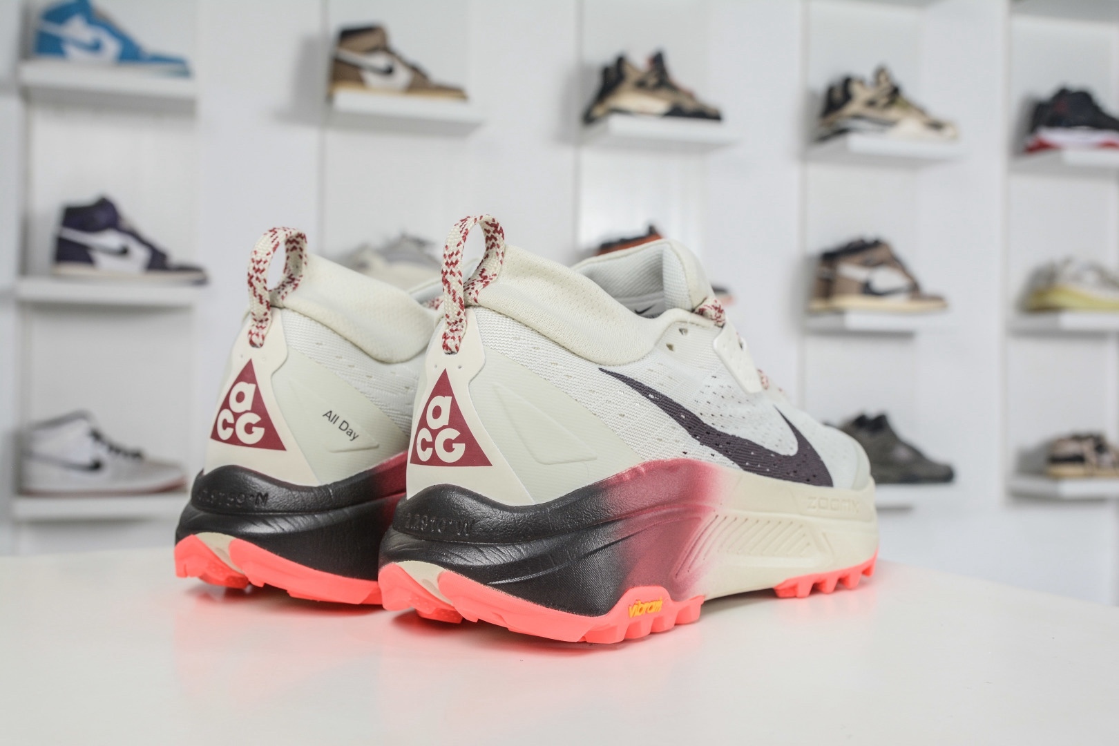 NK ACG ZEGAMA TRAIL 6 網面透氣跑步鞋  
貨號：HV8113 103
尺碼：36 36.5 37.5 38 38.5 39 40 40.5 41 42 42.5 43 44 45