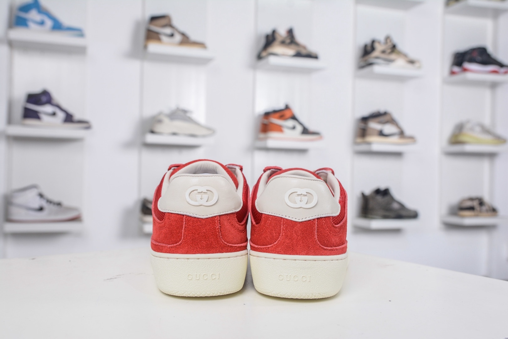 Gucci 古馳G75 圓頭系帶運動鞋
尺碼：35 36 37 38 39 40 41 42 43 44 45 46