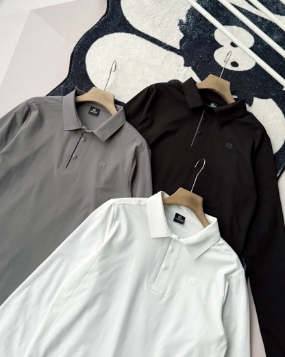 春季新款 KOLON SPORT可隆吸濕長袖防曬+抗菌SECOt恤翻領POLO
大身採用可隆自研面料，具有吸濕速乾，UPF215+防曬及Polygiene抑菌功能門襟採用激光切割工藝，結合肩部超聲波貼合工藝，提升細節品質感領口，門襟及下擺均採用熱壓工藝，外觀平整
